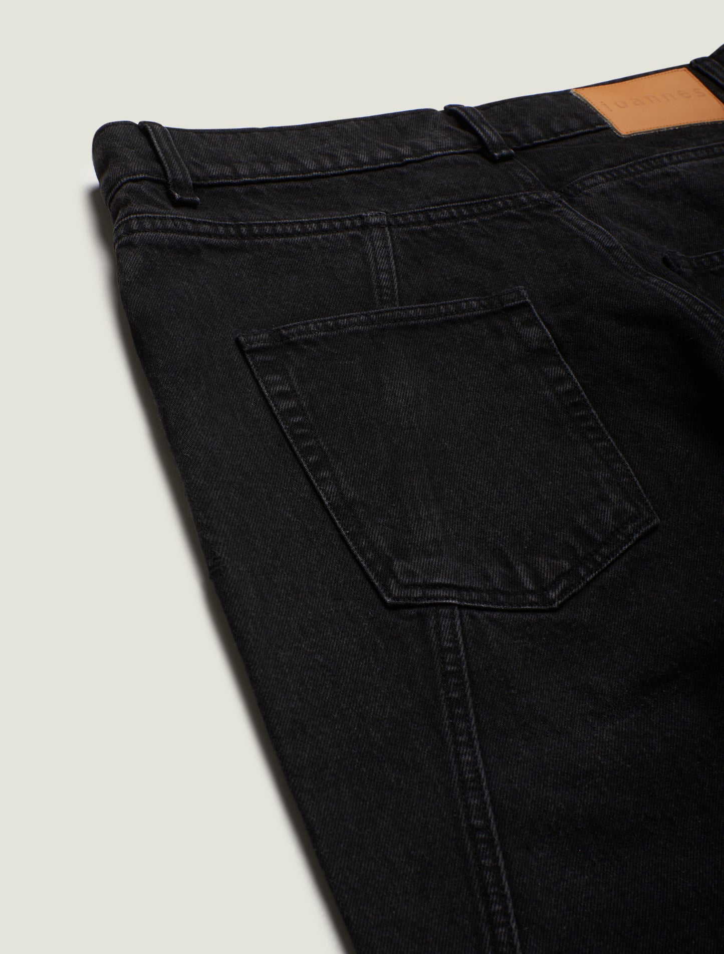 REGULAR FIT JEANS